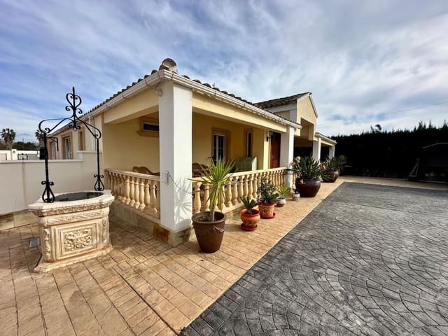 6 soveværelse Finca/Landehus til salg i Heredades, Almoradí med swimmingpool - € 595.000 (Ref: 9647698)