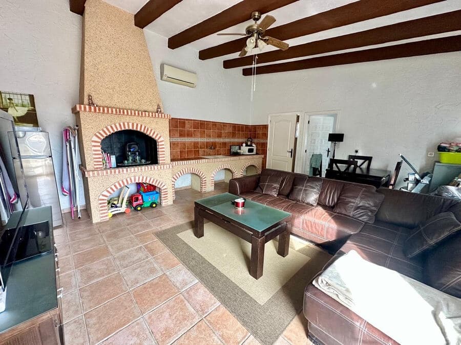 6 slaapkamer Finca/Landhuis te koop in Heredades met zwembad - € 595.000 (Ref: 9647698)