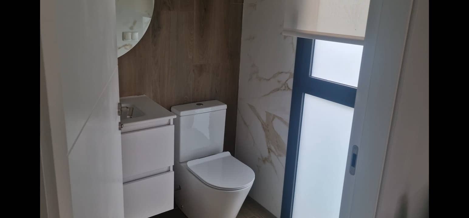 2 sypialnia Dom blizniak na sprzedaż w Los Montesinos z basenem - 385 000 € (Ref: 9653195)