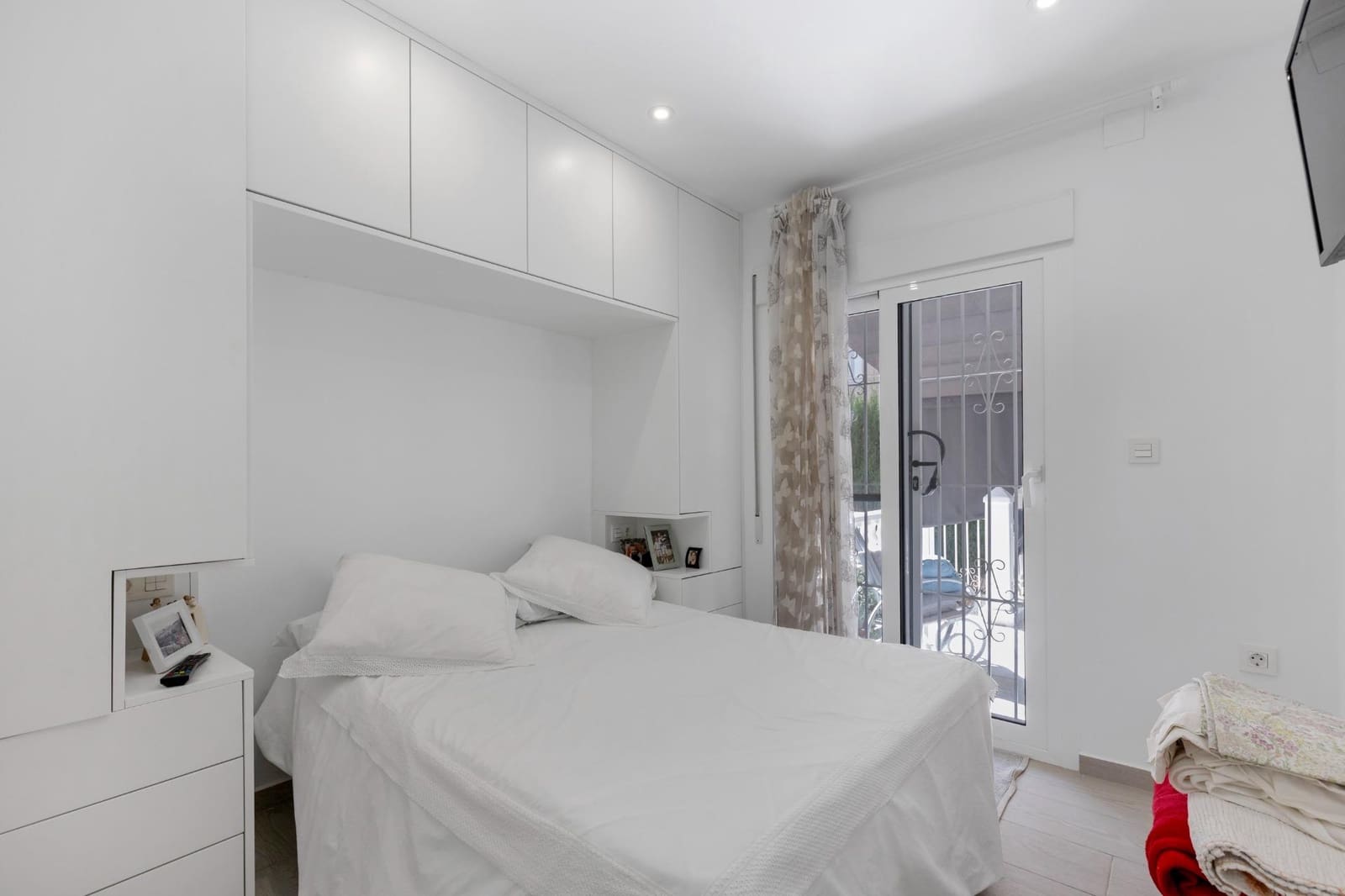 2 quarto Bungalow para venda em Guardamar del Segura com piscina - 180 000 € (Ref: 9653200)