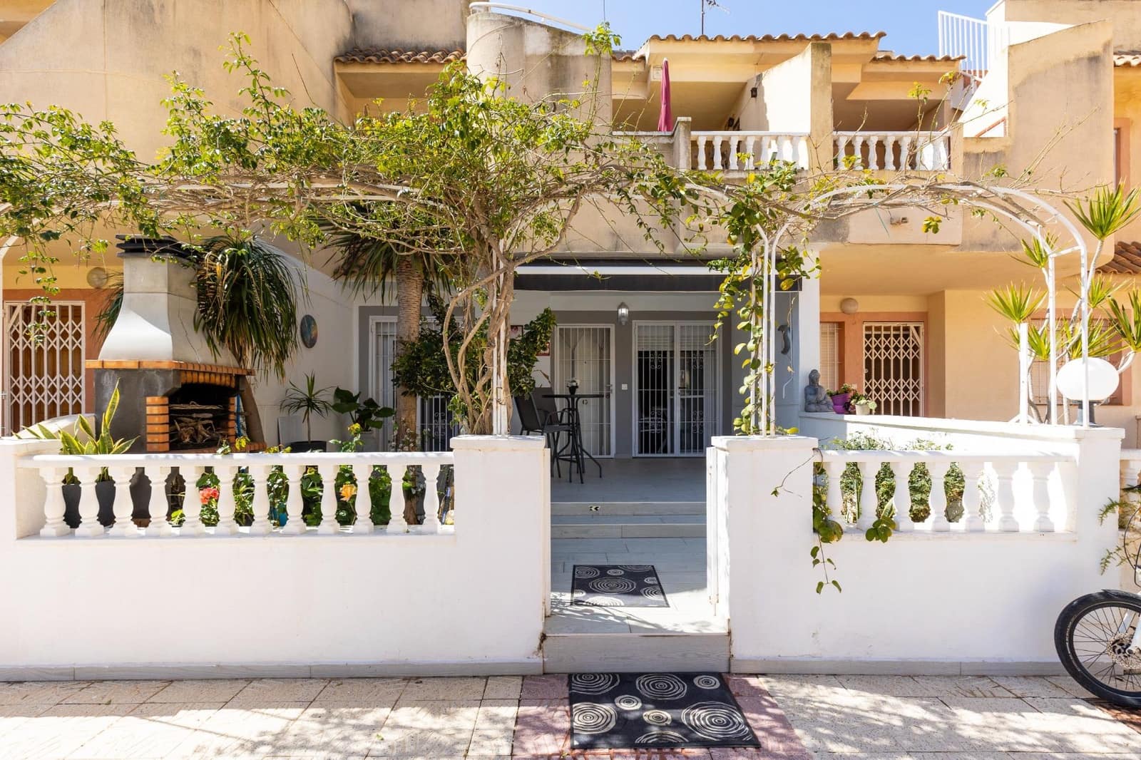 2 quarto Bungalow para venda em Guardamar del Segura com piscina - 180 000 € (Ref: 9653200)