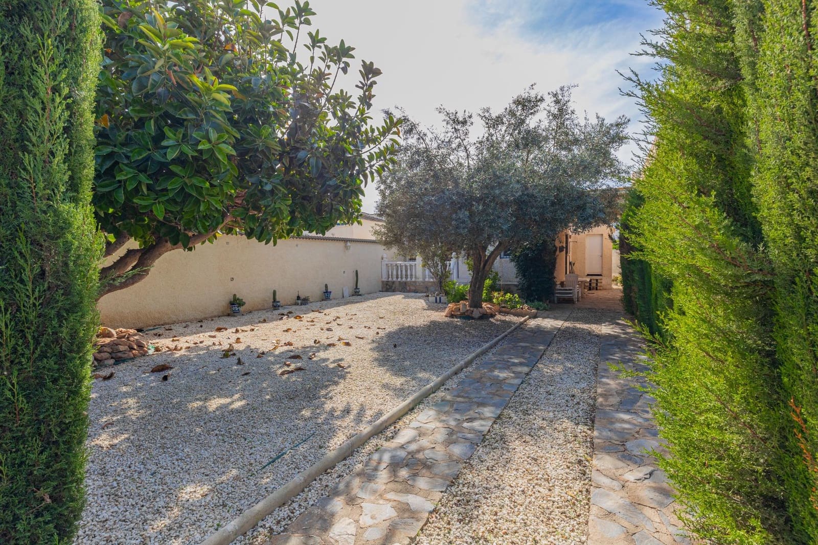 3 slaapkamer Villa te koop in Torrevieja - € 224.000 (Ref: 9656415)