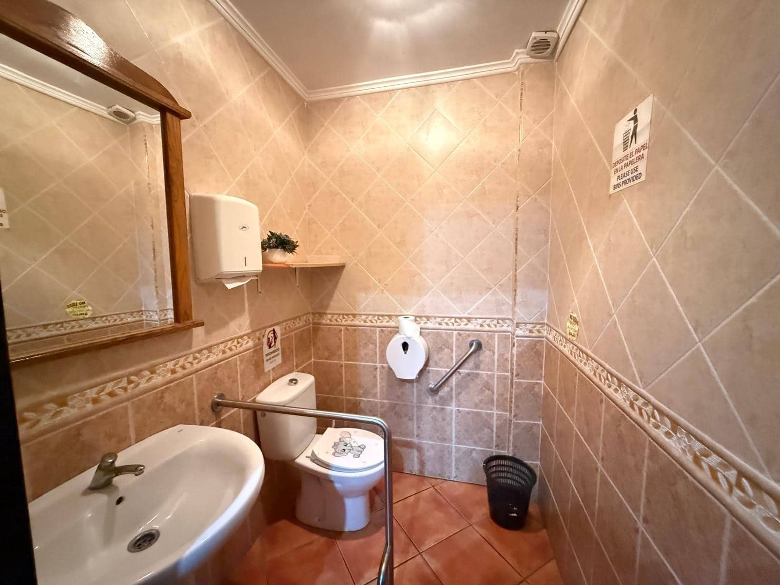 Gewerbe zu verkaufen in Torrevieja - 169.900 € (Ref: 9656418)