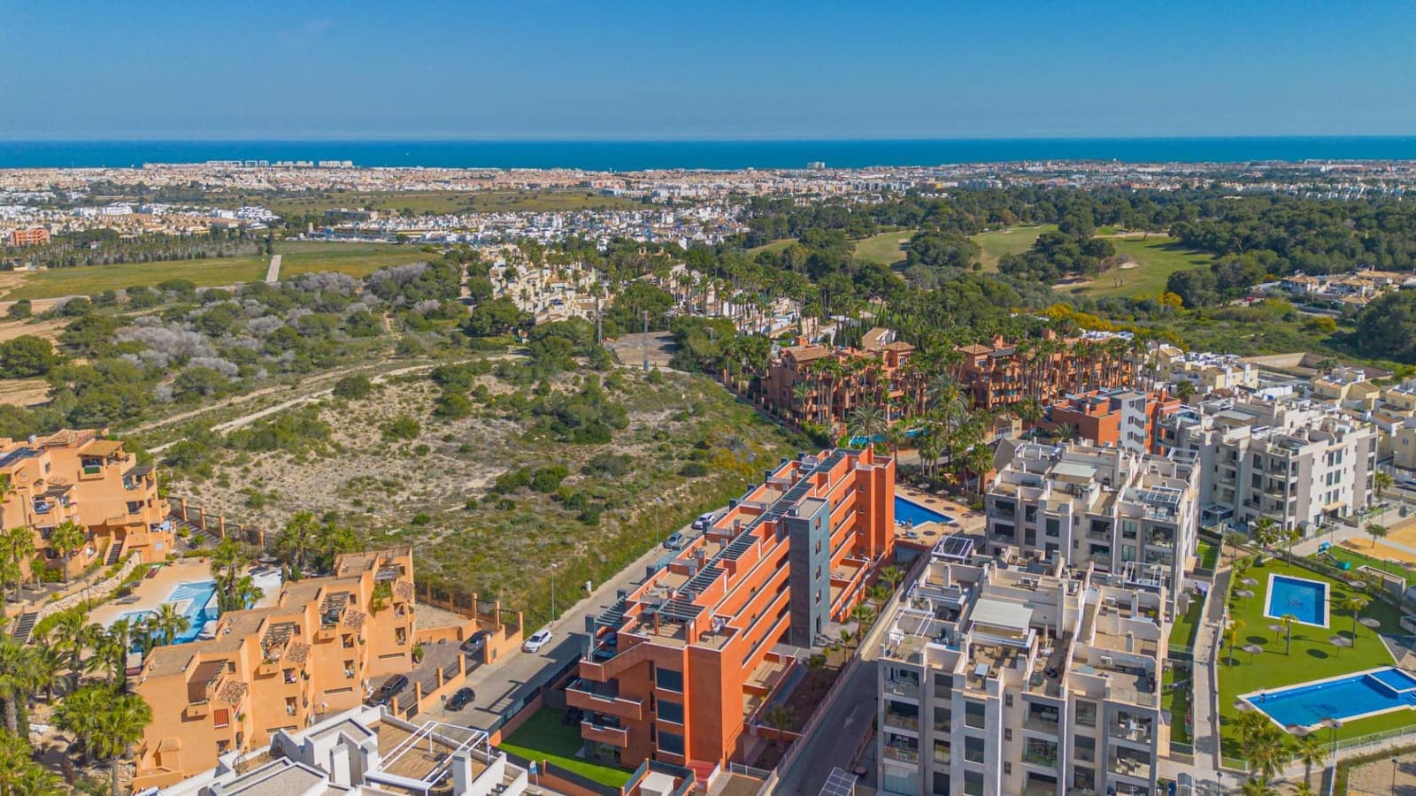 2 soveværelse Lejlighed til salg i Orihuela Costa med swimmingpool garage - € 275.000 (Ref: 9659763)