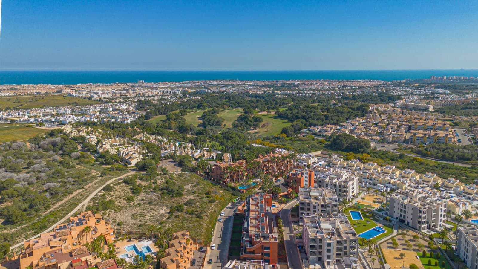 2 soveværelse Lejlighed til salg i Orihuela Costa med swimmingpool garage - € 275.000 (Ref: 9659763)