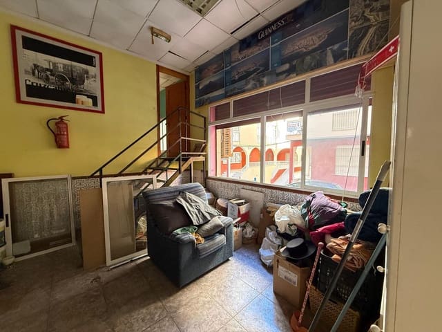 Commercieel te koop in Torrevieja - € 129.900 (Ref: 9659765)