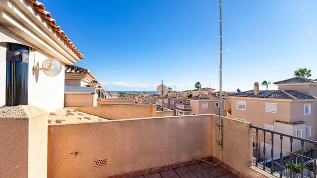 2 sypialnia Dom szeregowy na sprzedaż w Punta Prima, Torrevieja z basenem - 199 000 € (Ref: 9659768)
