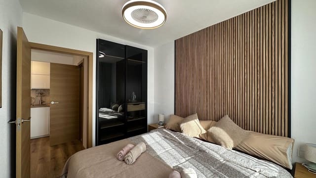 1 chambre Bungalow à vendre à Torrevieja - 139 900 € (Ref: 9669146)