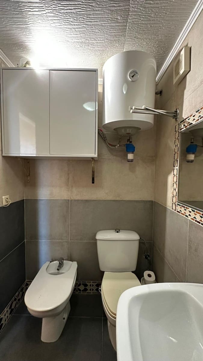 1 sypialnia Apartament na sprzedaż w Torrevieja z basenem - 110 000 € (Ref: 9669148)