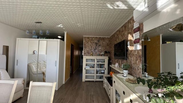 1 sypialnia Apartament na sprzedaż w Torrevieja z basenem - 110 000 € (Ref: 9669148)