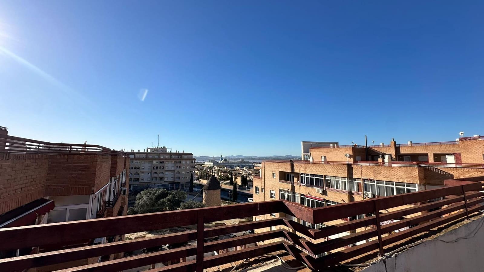 1 sypialnia Apartament na sprzedaż w Torrevieja z basenem - 110 000 € (Ref: 9669148)