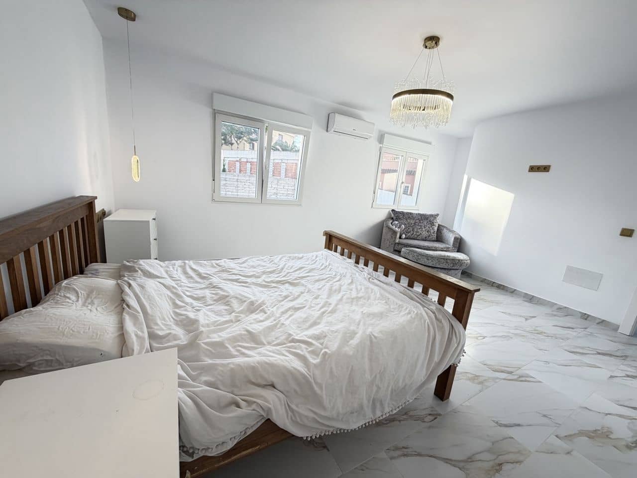 5 bedroom Villa for sale in Orihuela Costa with pool garage - € 695,000 (Ref: 9676455)