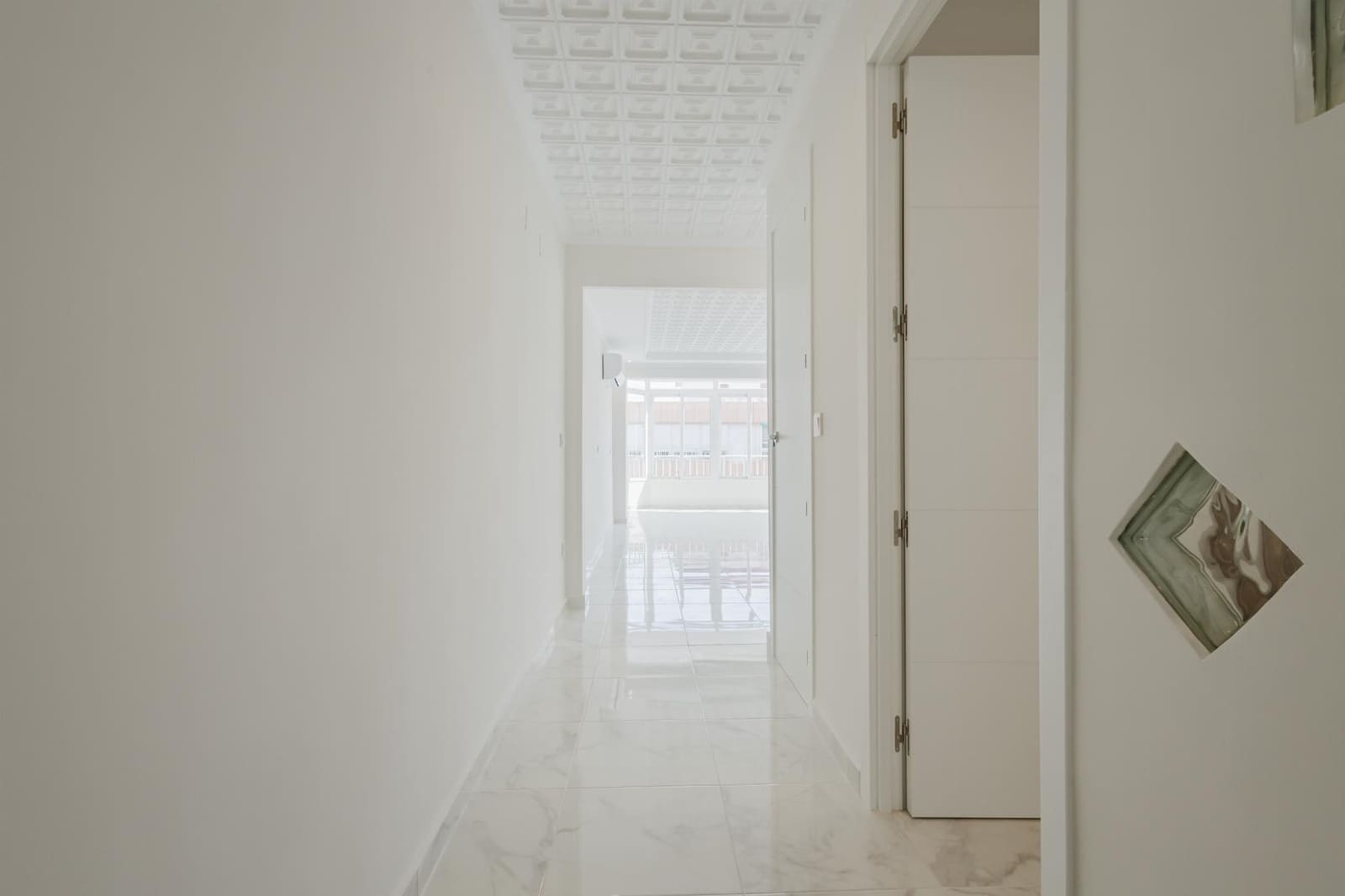 Apartamento de 3 habitaciones en Torrevieja en venta con piscina - 249.000 € (Ref: 9681399)