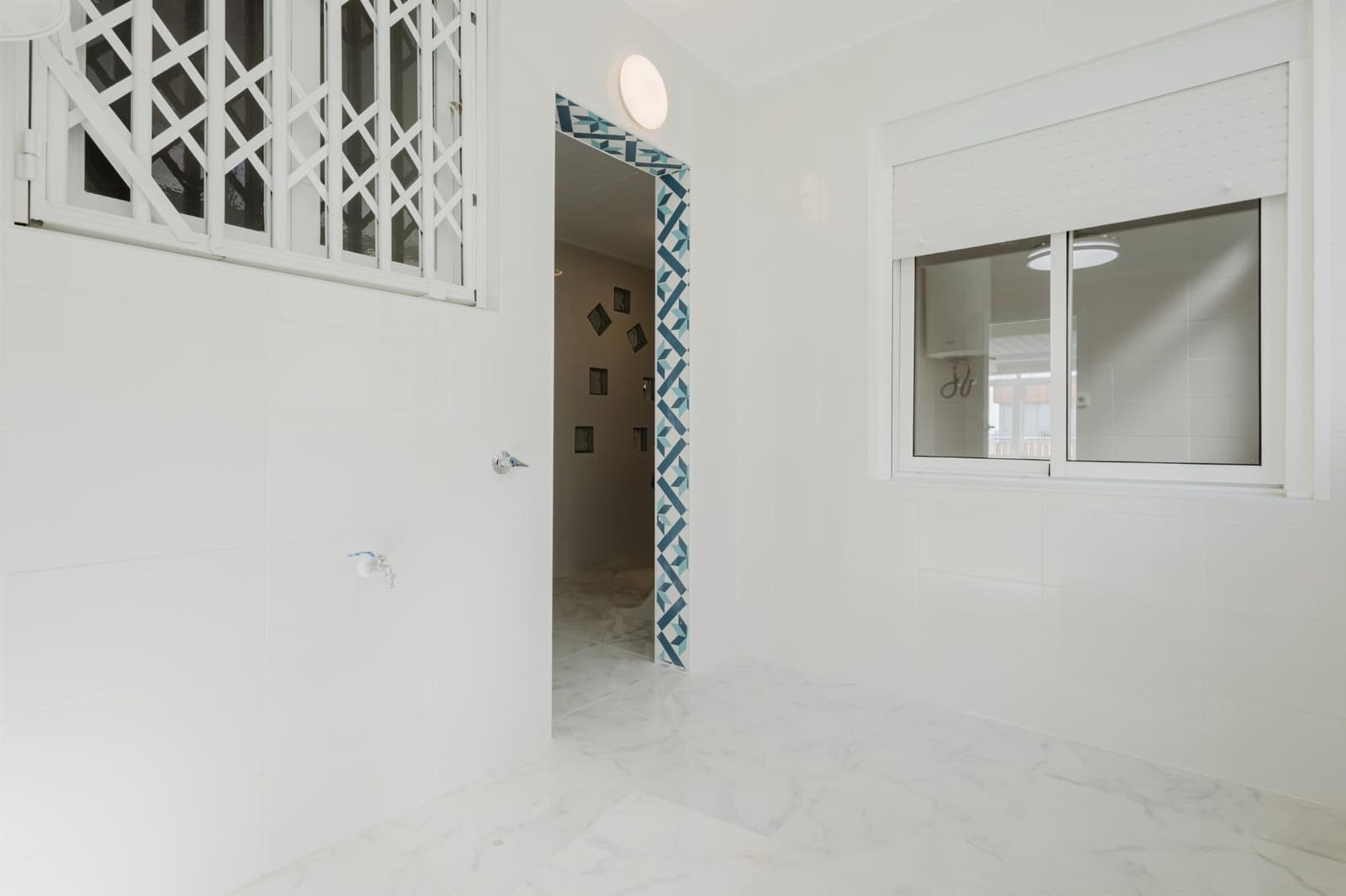 Apartamento de 3 habitaciones en Torrevieja en venta con piscina - 249.000 € (Ref: 9681399)