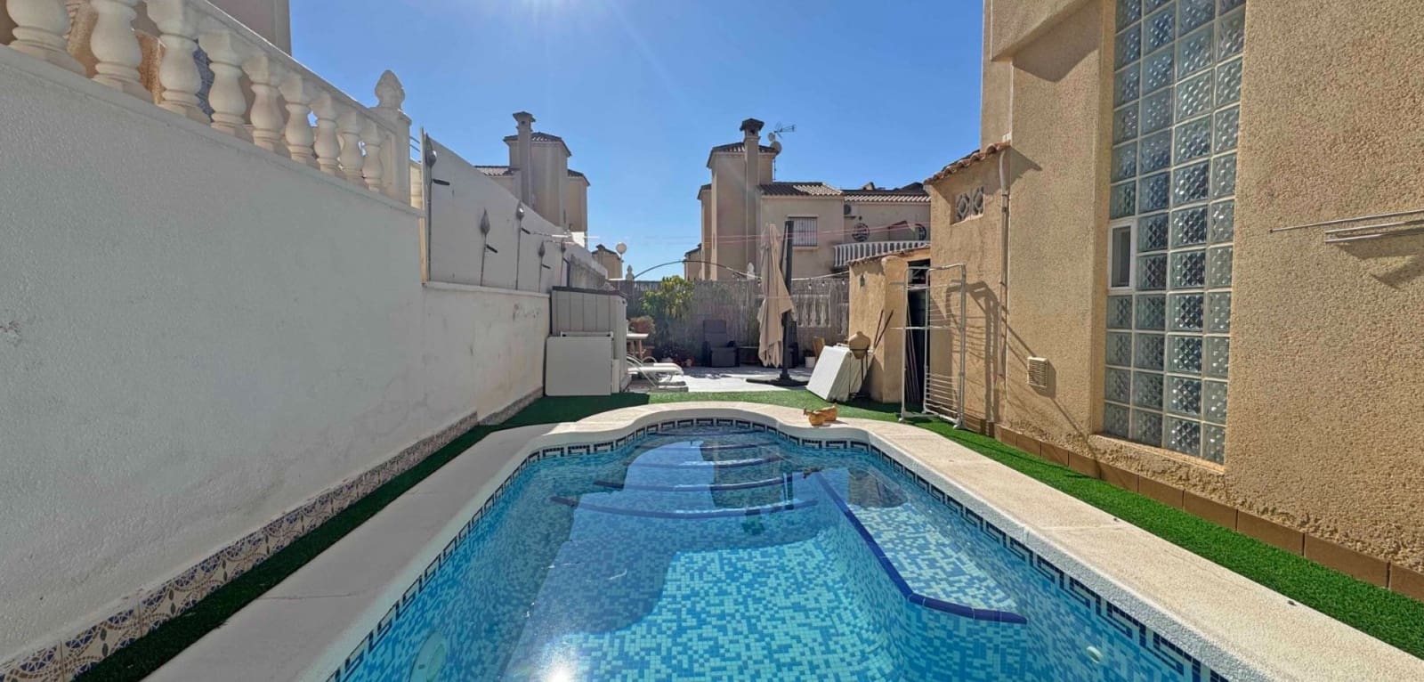Casa de 2 habitaciones en Orihuela Costa en venta con piscina - 289.900 € (Ref: 9681404)
