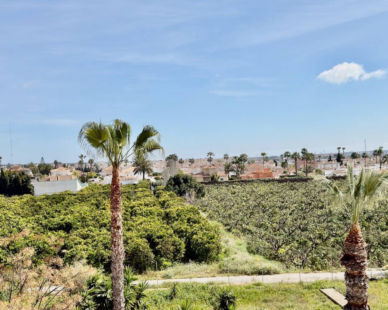 2 bedroom Apartment for sale in Ciudad Quesada with pool - € 175,000 (Ref: 9681405)