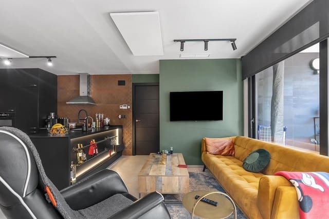 2 slaapkamer Flat te koop in Formentera del Segura met zwembad - € 195.000 (Ref: 9681409)