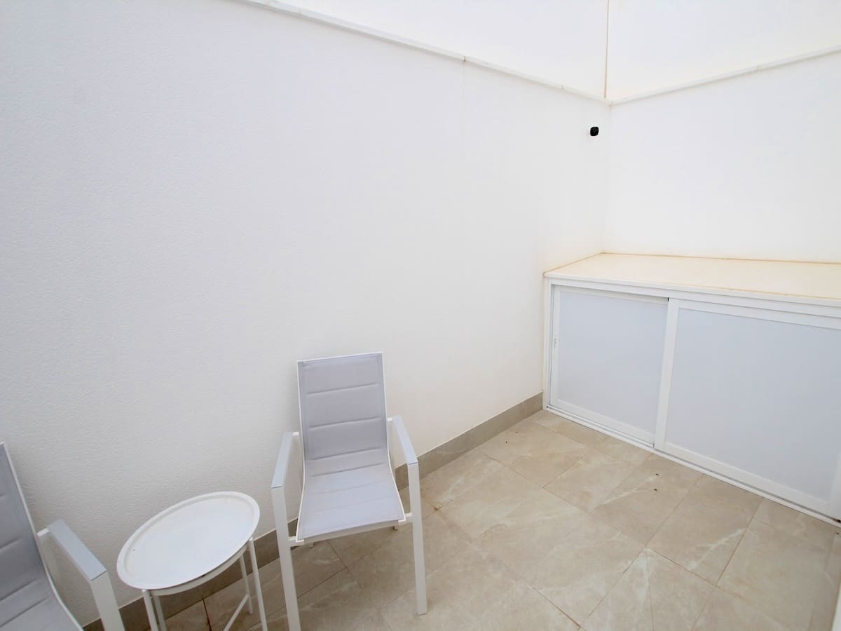 Chalet de 3 habitaciones en Pilar de la Horadada en venta con piscina - 345.000 € (Ref: 9681413)