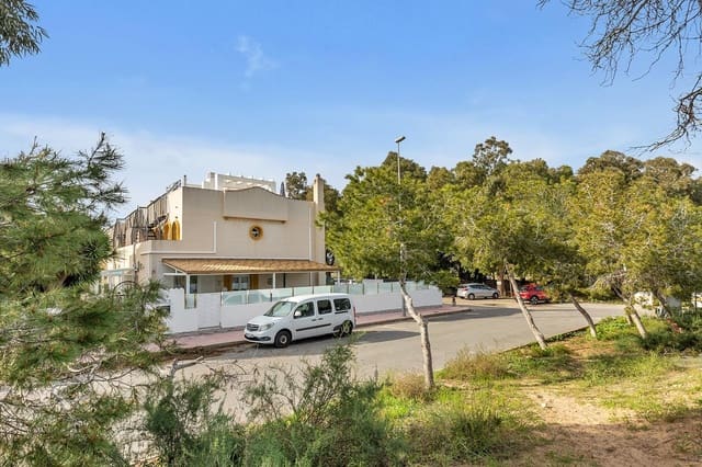 4 bedroom Villa for sale in Guardamar del Segura with pool garage - € 285,000 (Ref: 9691317)