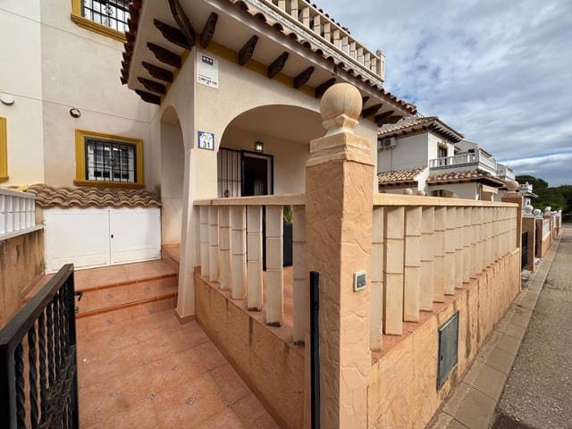 2 soverom Hus til salgs i Orihuela Costa, Orihuela med svømmebasseng - € 229 900 (Ref: 9691326)