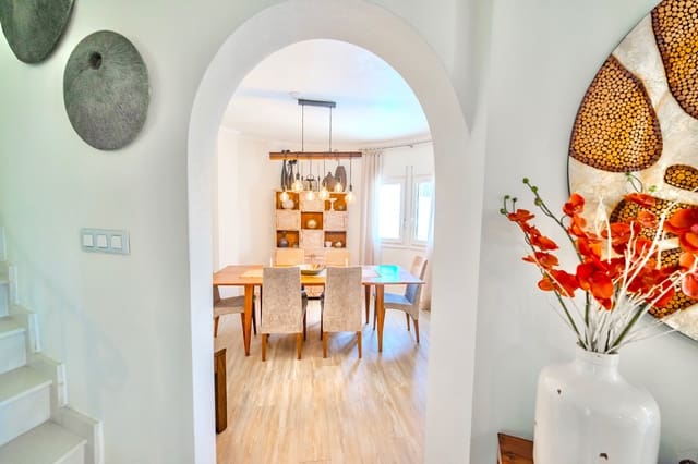 4 soveværelse Villa til salg i Ciudad Quesada, Rojales med swimmingpool garage - € 630.000 (Ref: 9699118)