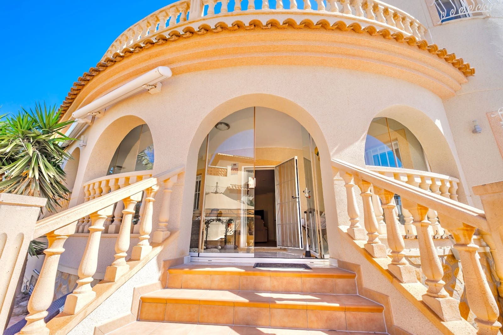 4 soveværelse Villa til salg i Ciudad Quesada med swimmingpool garage - € 630.000 (Ref: 9699118)