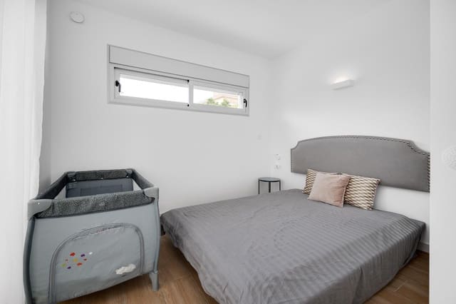 3 sovrum Villa till salu i Torrevieja med pool - 423 000 € (Ref: 9699122)