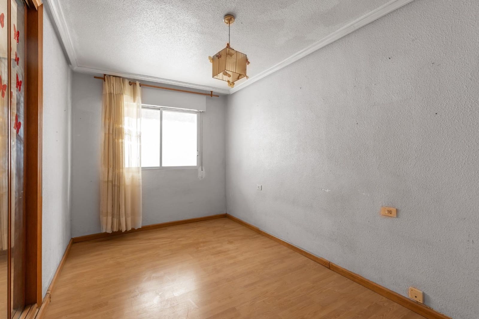3 slaapkamer Flat te koop in Torrevieja - € 146.000 (Ref: 9713228)