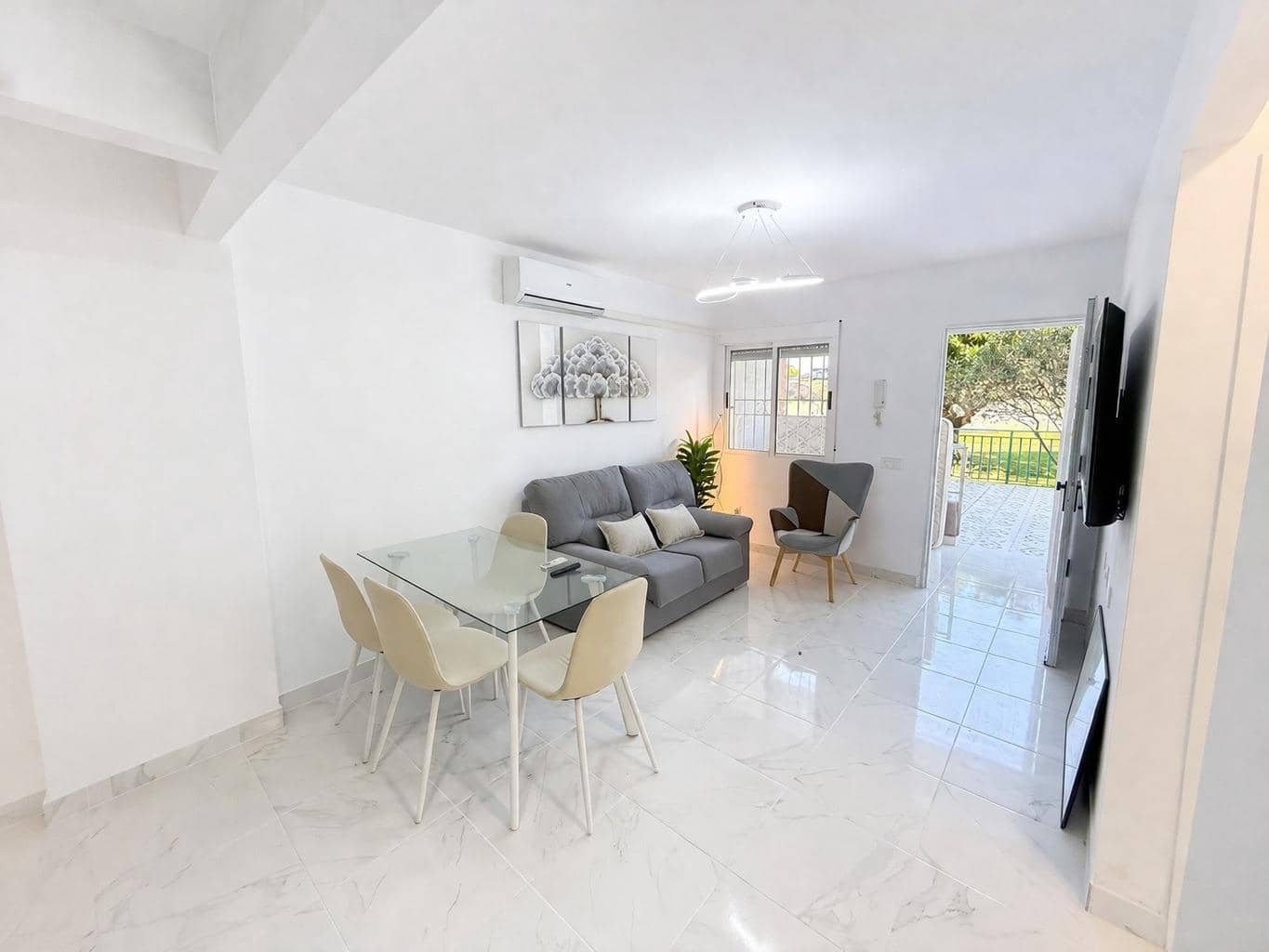 2 slaapkamer Appartement te koop in Torrevieja met zwembad - € 149.000 (Ref: 9713229)
