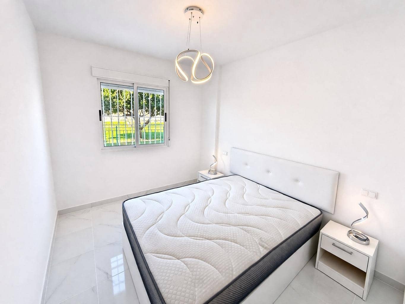 2 slaapkamer Appartement te koop in Torrevieja met zwembad - € 149.000 (Ref: 9713229)