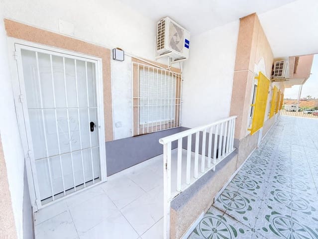 2 slaapkamer Appartement te koop in Torrevieja met zwembad - € 149.000 (Ref: 9713229)