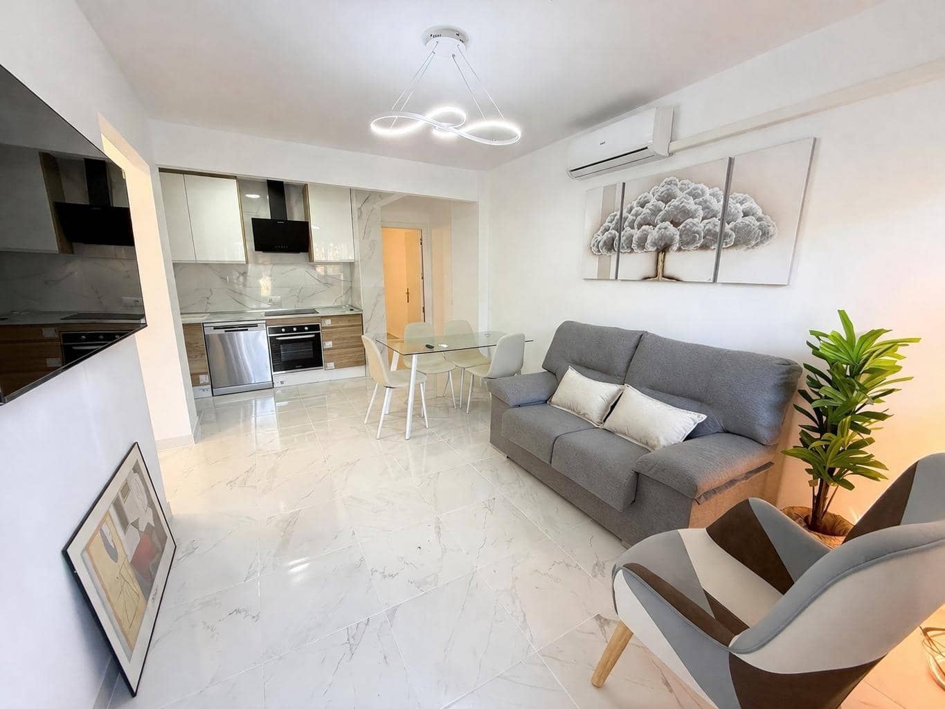 2 slaapkamer Appartement te koop in Torrevieja met zwembad - € 149.000 (Ref: 9713229)