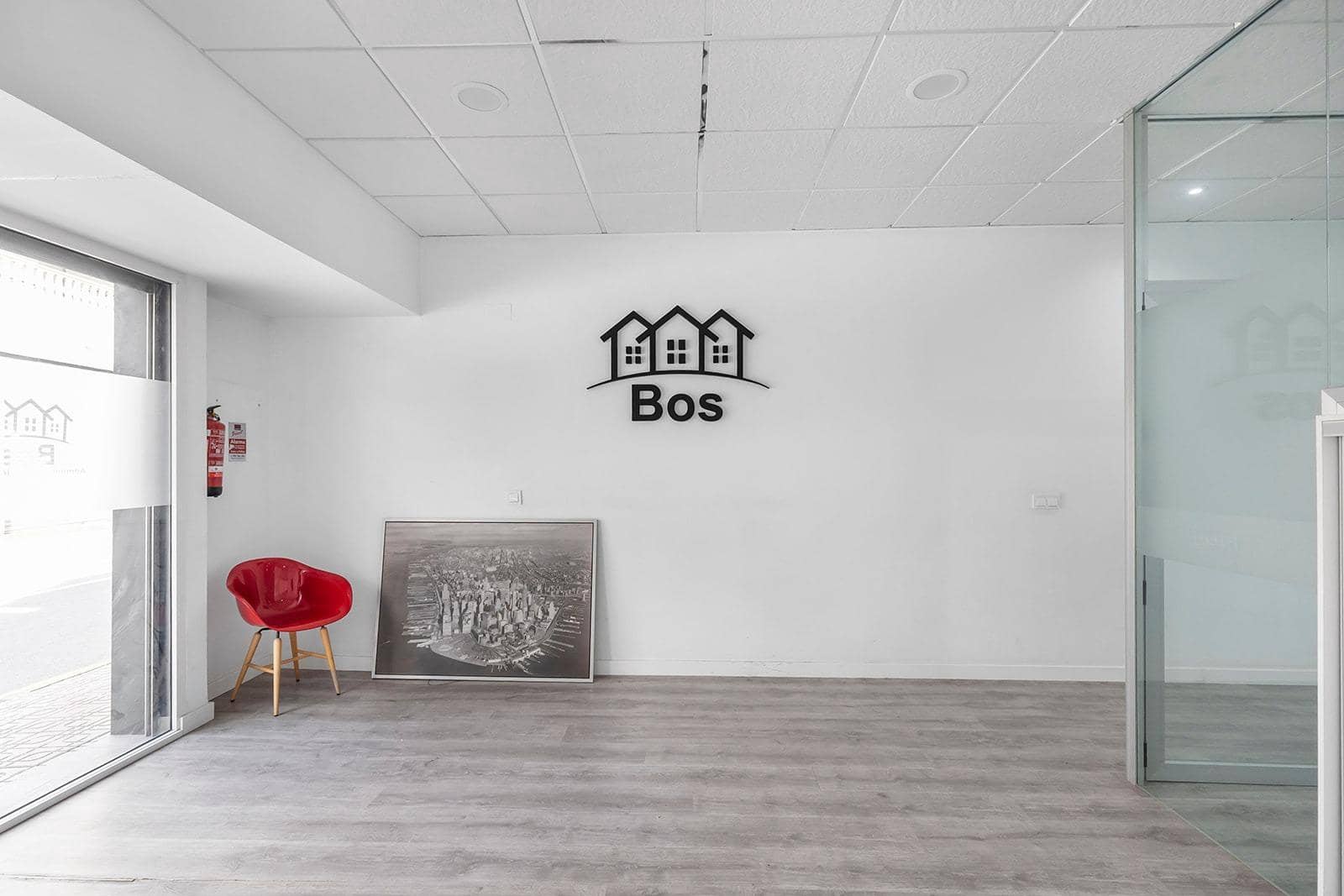 3 quarto Comercial para venda em Torrevieja - 127 260 € (Ref: 9713230)