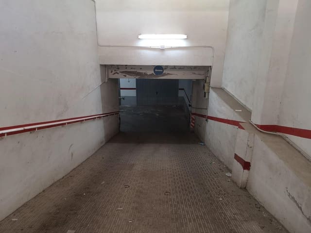 Garagem para venda em Torrevieja - 9 000 € (Ref: 9713231)