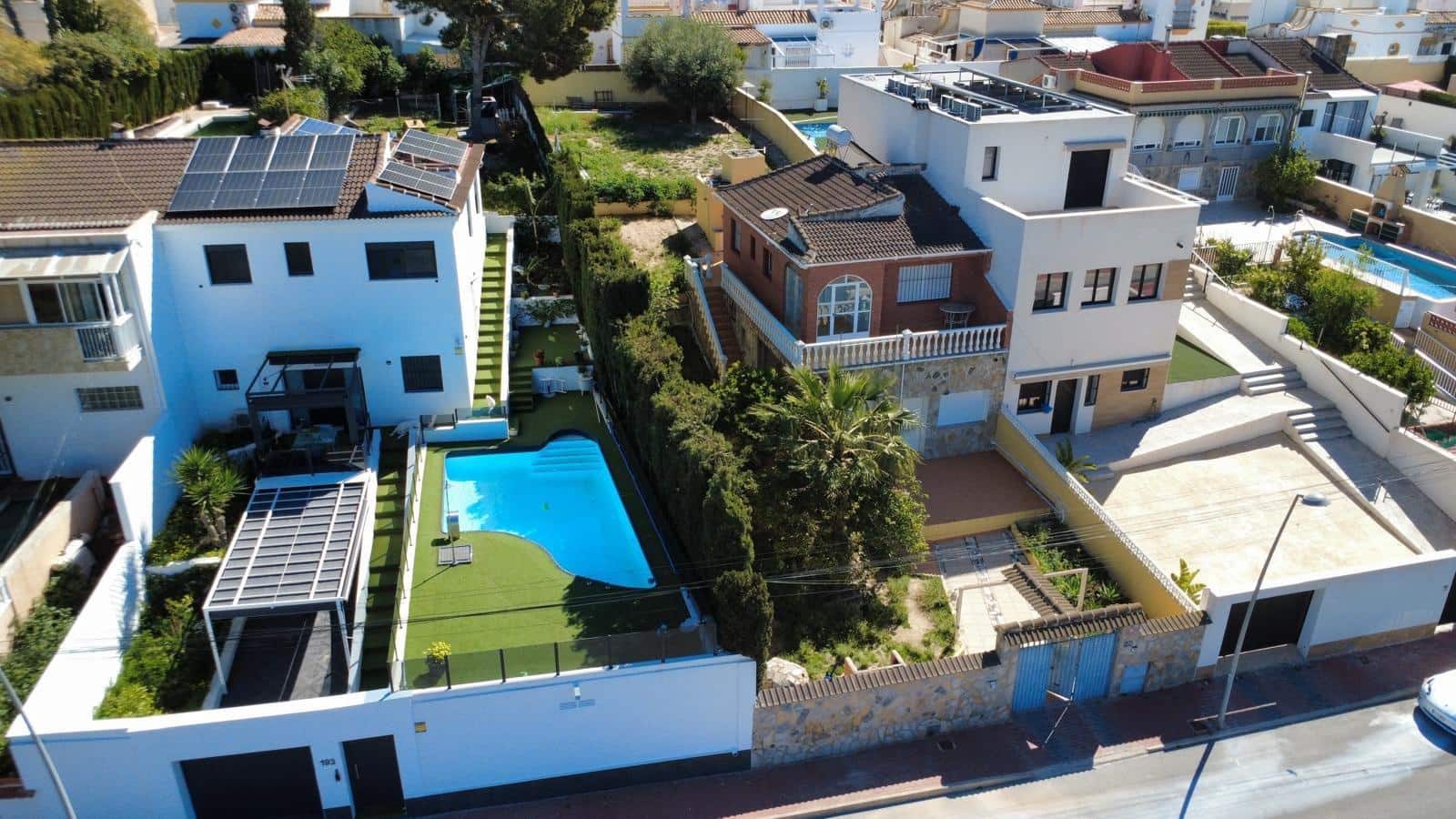 4 soveværelse Villa til salg i Torrevieja - € 289.000 (Ref: 9713232)