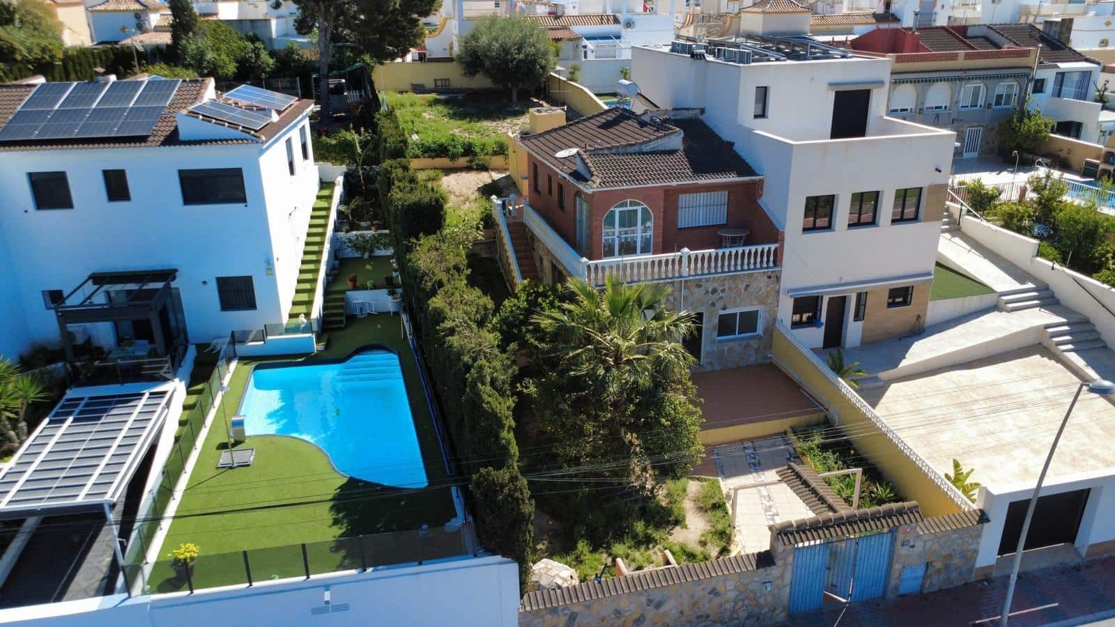 4 soveværelse Villa til salg i Torrevieja - € 289.000 (Ref: 9713232)