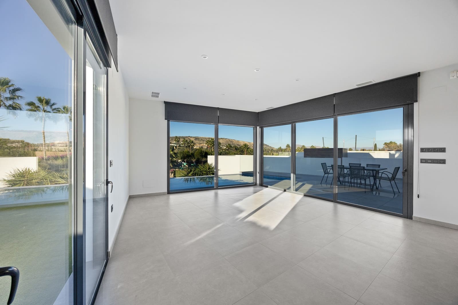 Chalet de 4 habitaciones en Algorfa en venta con piscina - 850.000 € (Ref: 9719935)