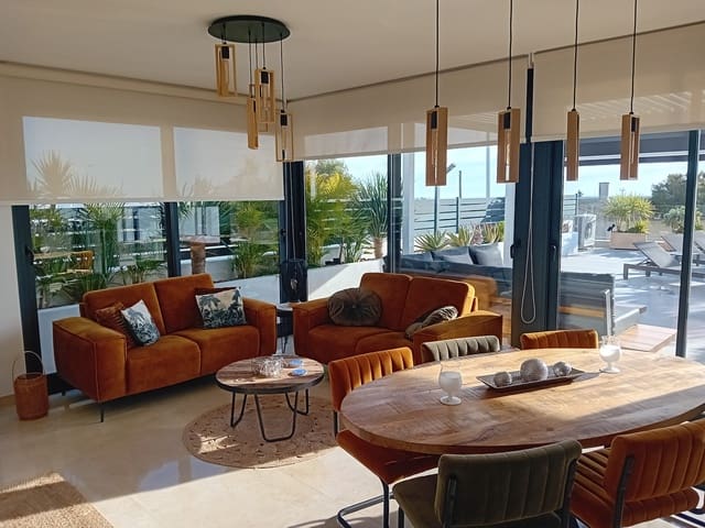 3 bedroom Villa for sale in Algorfa with pool - € 729,000 (Ref: 9719936)