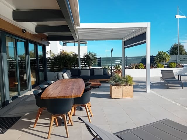 3 bedroom Villa for sale in Algorfa with pool - € 729,000 (Ref: 9719936)