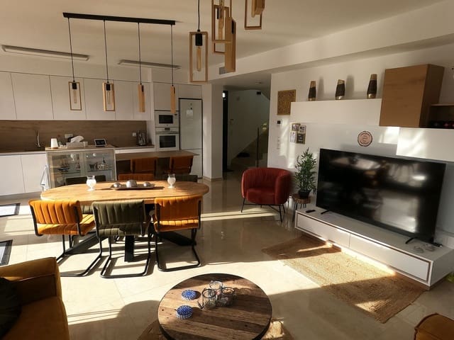 3 bedroom Villa for sale in Algorfa with pool - € 729,000 (Ref: 9719936)