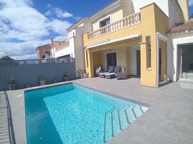 4 bedroom Villa for sale in Algorfa with pool - € 495,000 (Ref: 9719939)