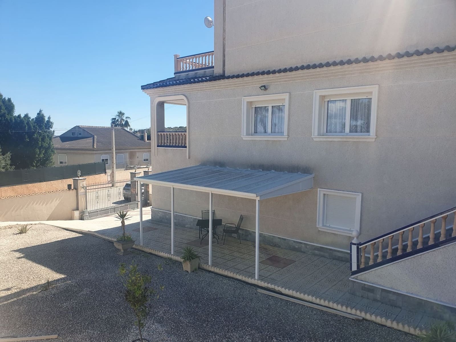 4 bedroom Villa for sale in Algorfa with pool garage - € 495,000 (Ref: 9719945)
