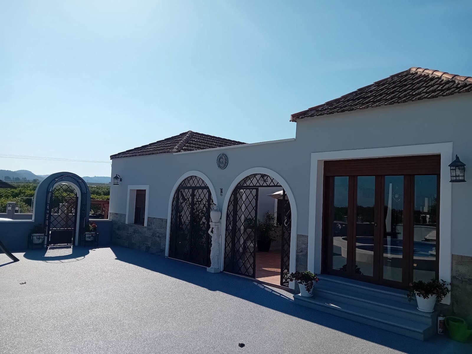 5 bedroom Villa for sale in Jacarilla with pool - € 595,000 (Ref: 9719953)