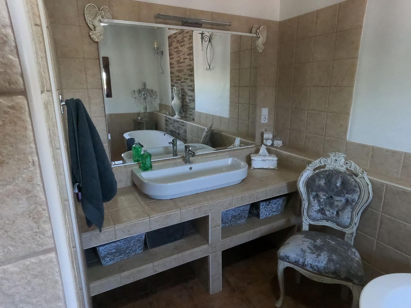 5 bedroom Villa for sale in Jacarilla with pool - € 595,000 (Ref: 9719953)