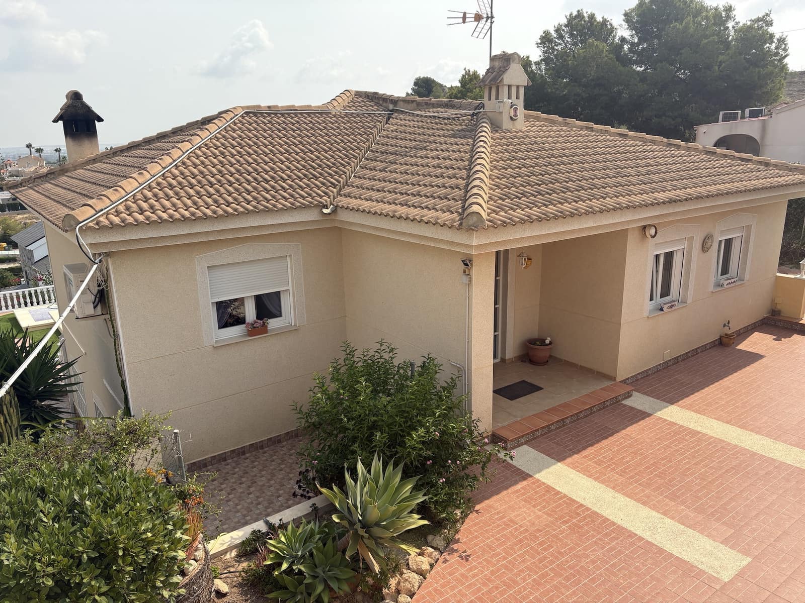 3 bedroom Villa for sale in Algorfa with pool - € 599,995 (Ref: 9719954)