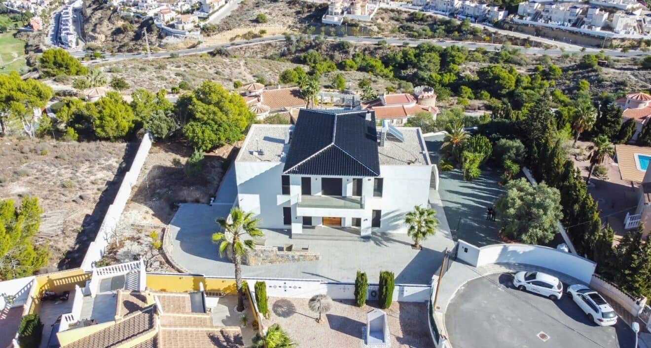 5 soverom Villa til salgs i Ciudad Quesada med svømmebasseng - € 2 300 000 (Ref: 9735868)