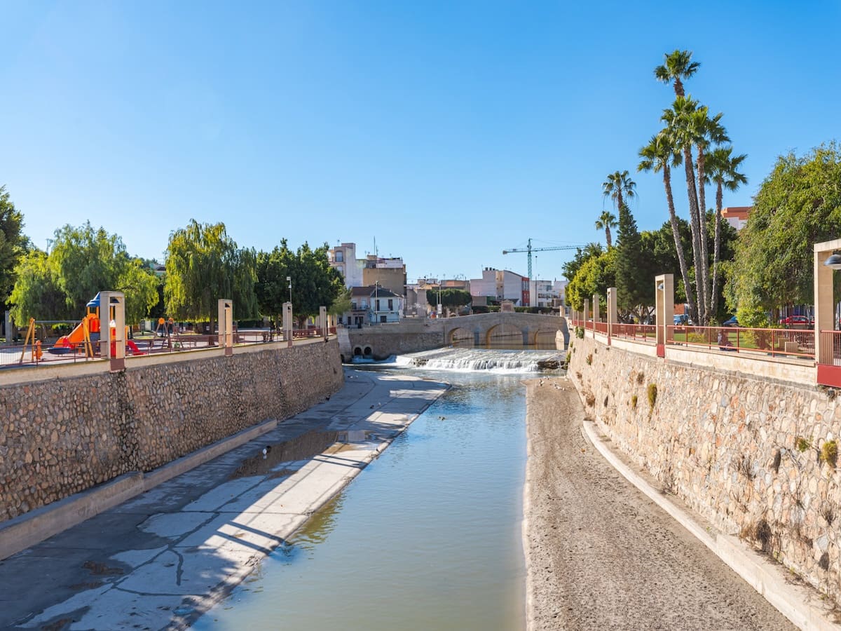 2 bedroom Apartment for sale in Los Palacios - € 94,500 (Ref: 9735871)