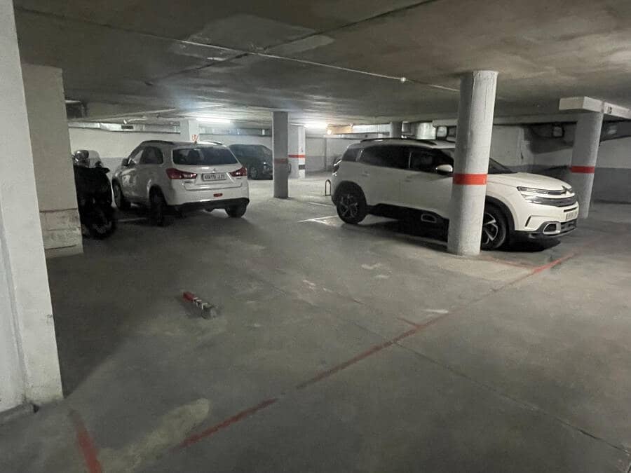 Garagem para venda em Torrevieja - 10 000 € (Ref: 9740585)