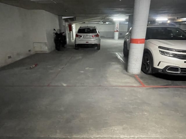 Garagem para venda em Torrevieja - 10 000 € (Ref: 9740585)