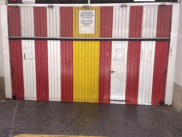 Garagem para venda em Torrevieja - 10 000 € (Ref: 9740585)